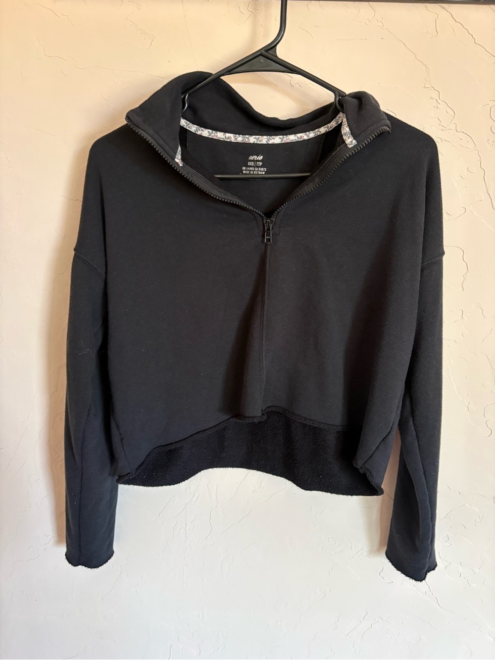 aerie Black Cropped Quarter-Zip Pullover